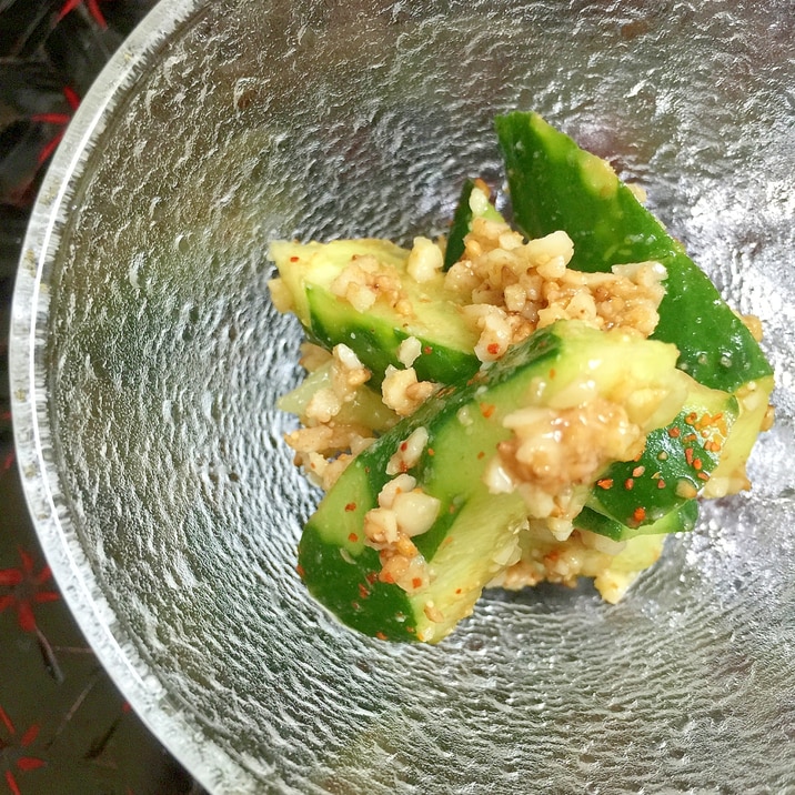 簡単 ちょいおかず きゅうりとナッツの中華和え レシピ 作り方 By Toytoy Saori05 楽天レシピ